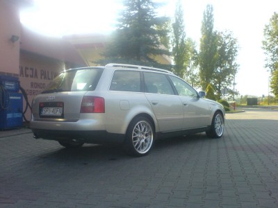 Audi 4.JPG