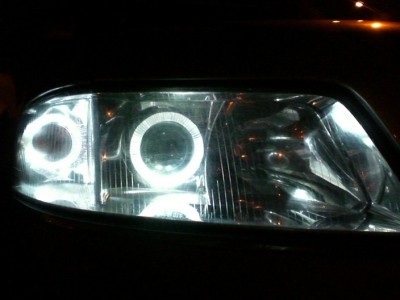 Angel_eyes_biale_2.JPG