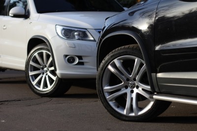 Volkswagen Tiguan-Black-and-White-Omanyt-Savannah.jpg