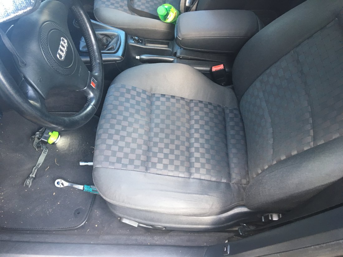 naprawa fotela andrzej doc audi a6 c5 a6klub (1).JPG