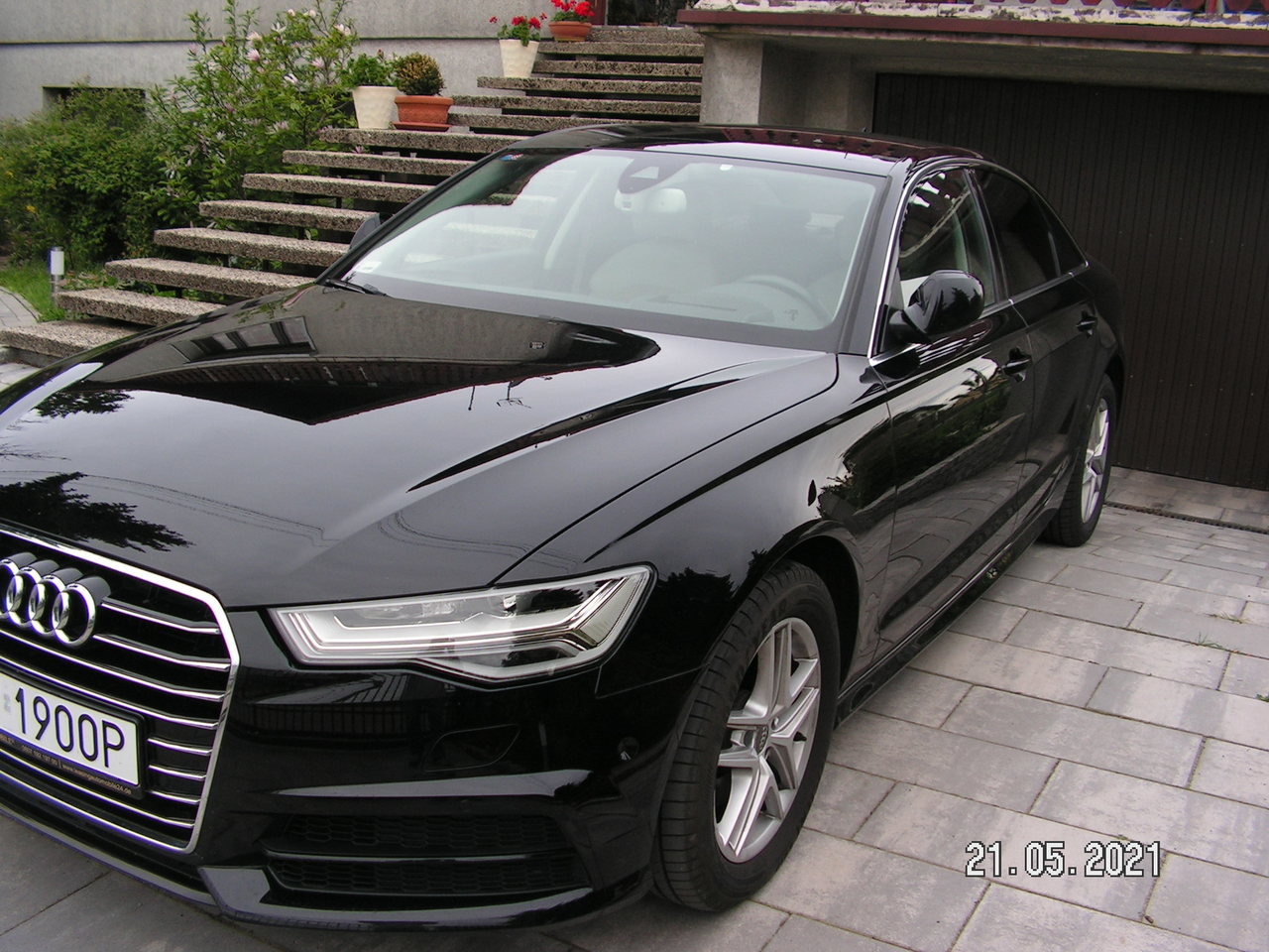 Audi A6 C7 2017.jpg