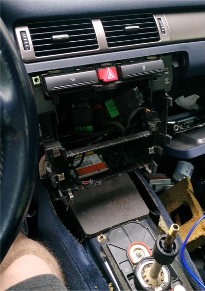 moduł airbag w Audi A6 C5.jpg
