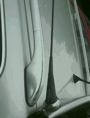 na klapie bagaÂżnika &amp;lt;avant&amp;gt; (zdj przy otwartej klapie)